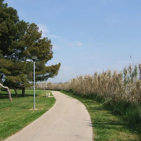 Tamara, Little With Bed, Bathroom, Air Conditiong, Wifi, Parking Affittacamere Novigrad Istria
