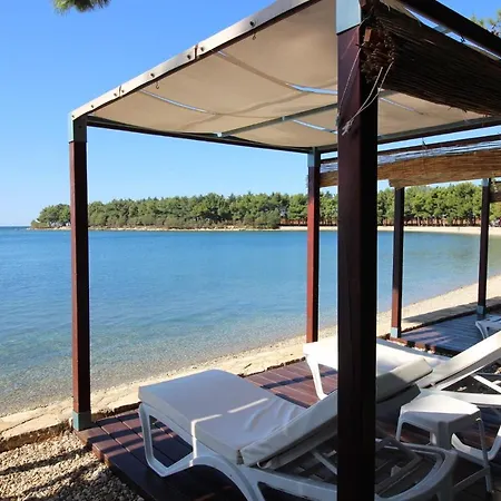 Tamara, Little With Bed, Bathroom, Air Conditiong, Wifi, Parking