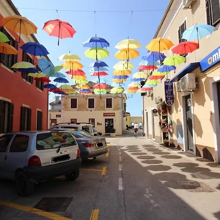 Tamara, Little With Bed, Bathroom, Air Conditiong, Wifi, Parking 3*