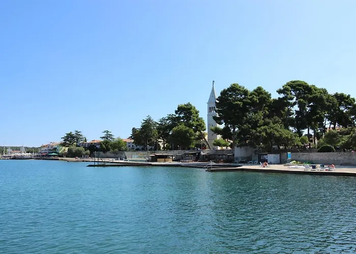 Tamara, Little With Bed, Bathroom, Air Conditiong, Wifi, Parking Konukevi Novigrad Istria